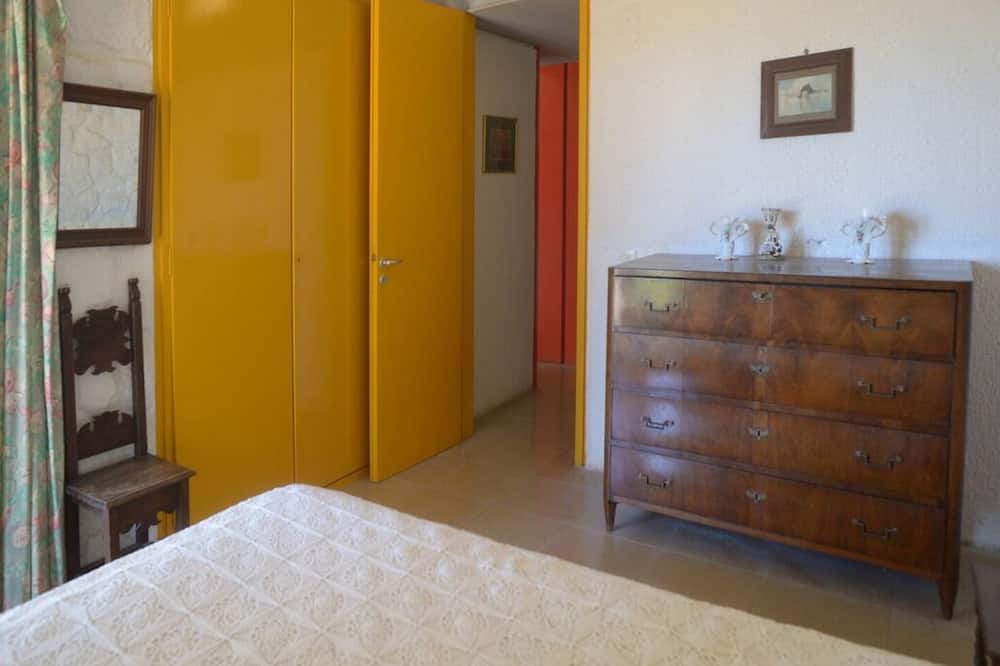 Photo of Bedroom in Lourdata