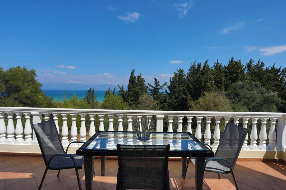 Photo of Outdoor in Astrakeri