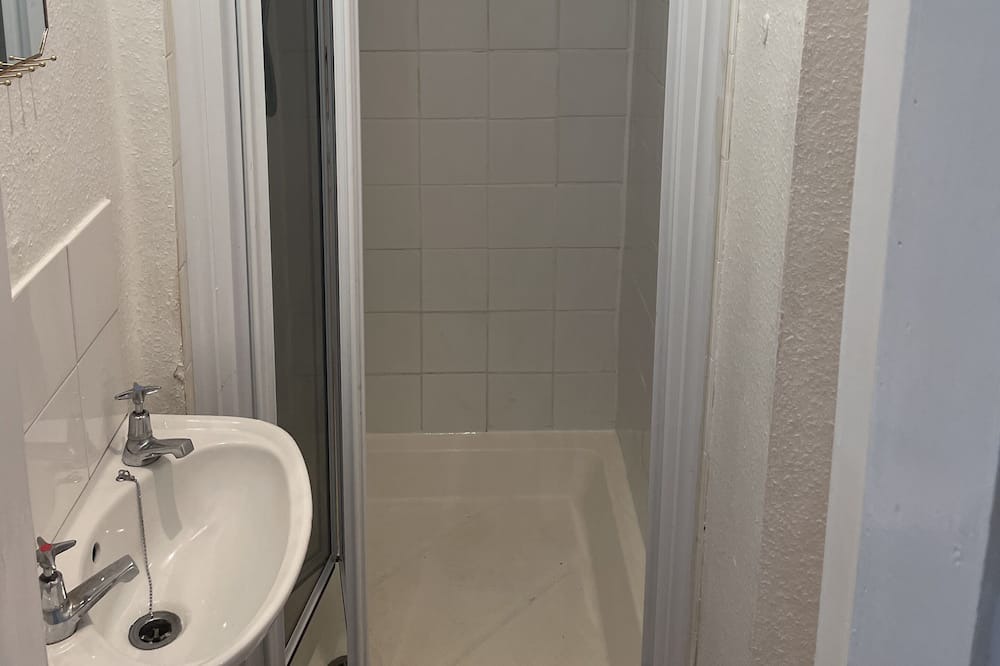 Photo of Bathroom in Tollcross