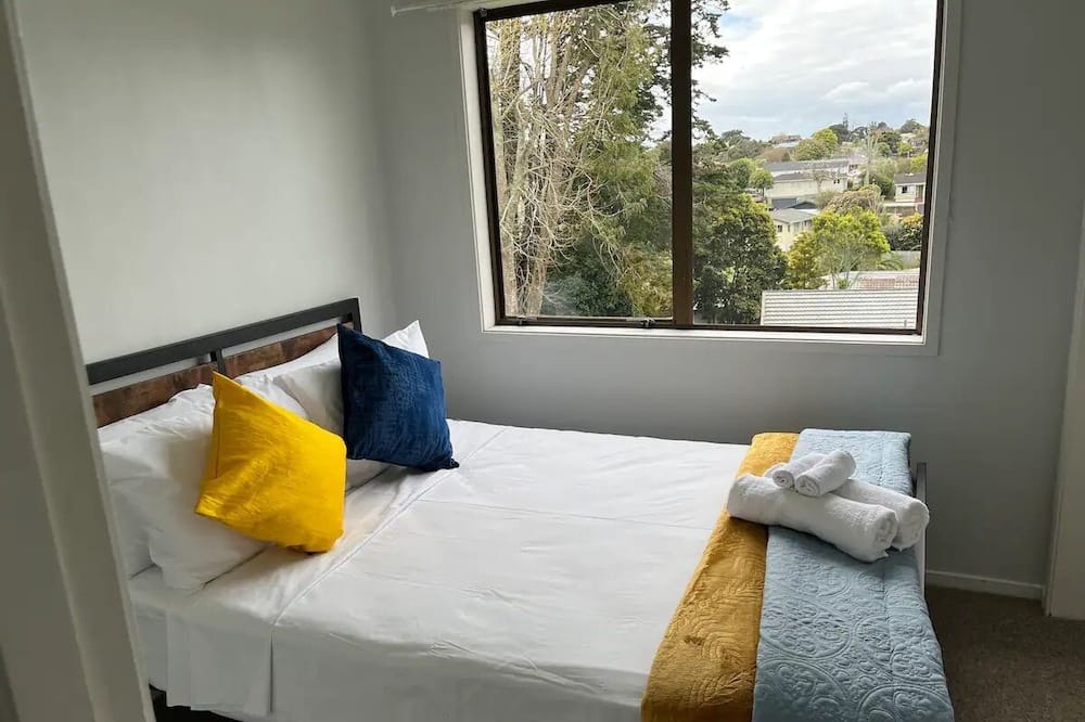 Photo of Bedroom in Massey