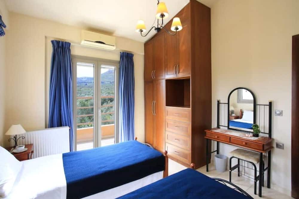 Photo of Bedroom in Kastelli