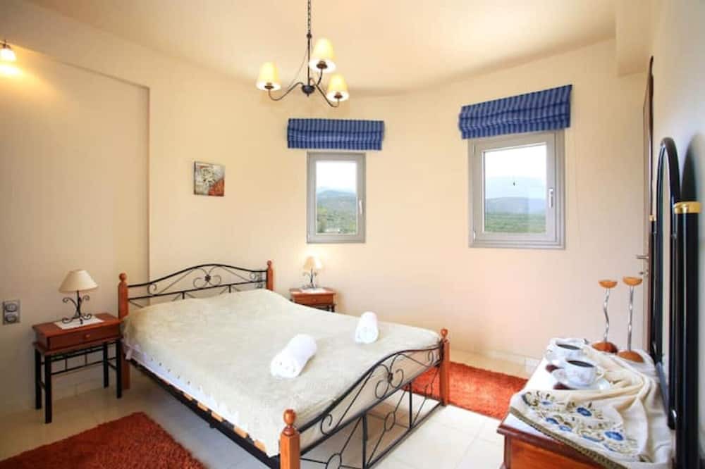 Photo of Bedroom in Kastelli