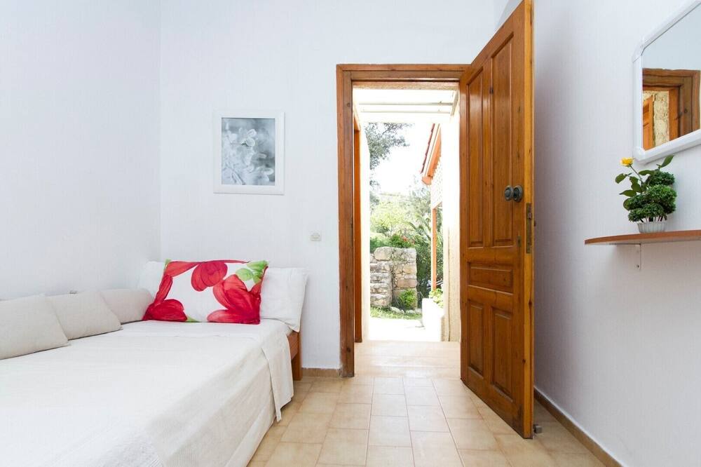 Photo of Bedroom in Megala Chorafia