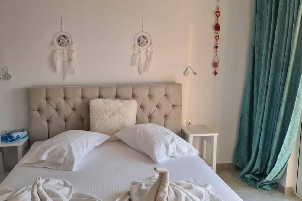 Photo of Bedroom in Malia