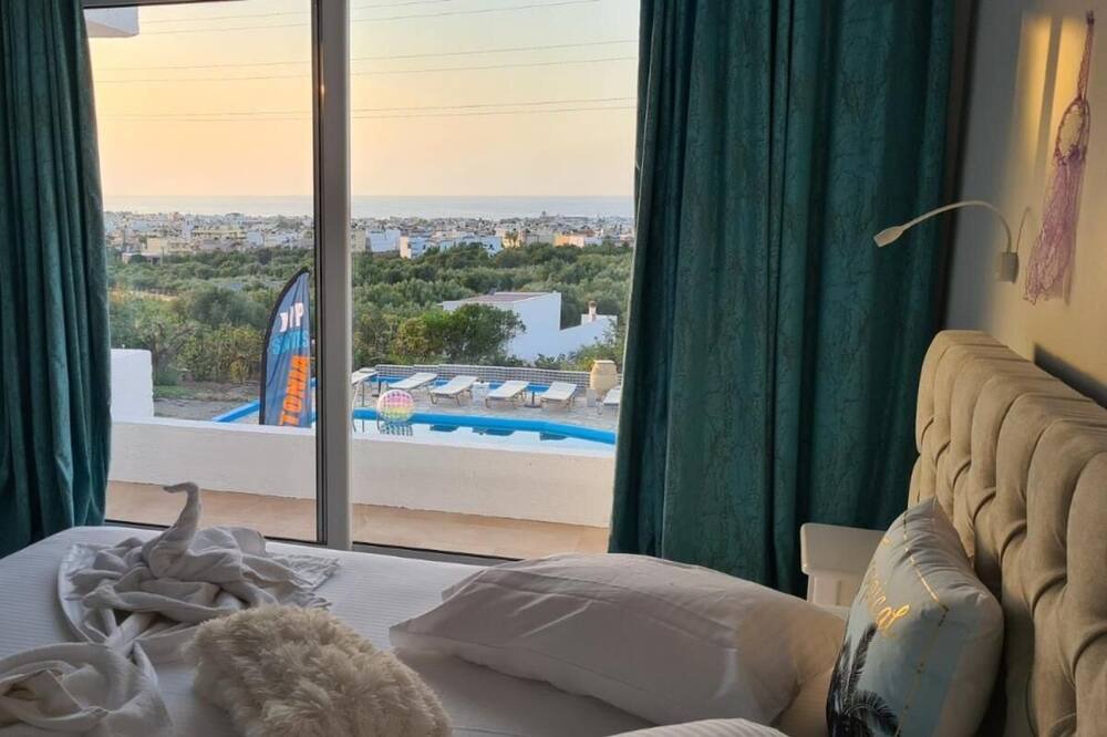 Photo of Bedroom in Malia