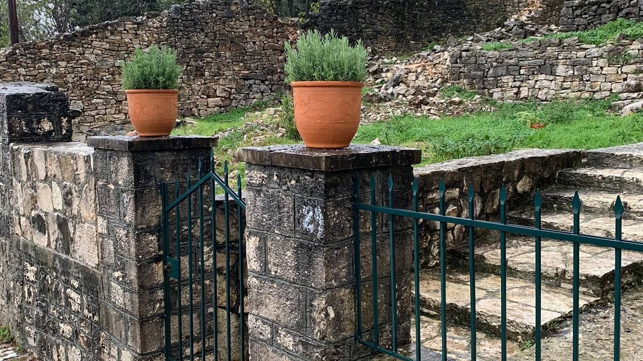 Photo of Outdoor in Mesovouni