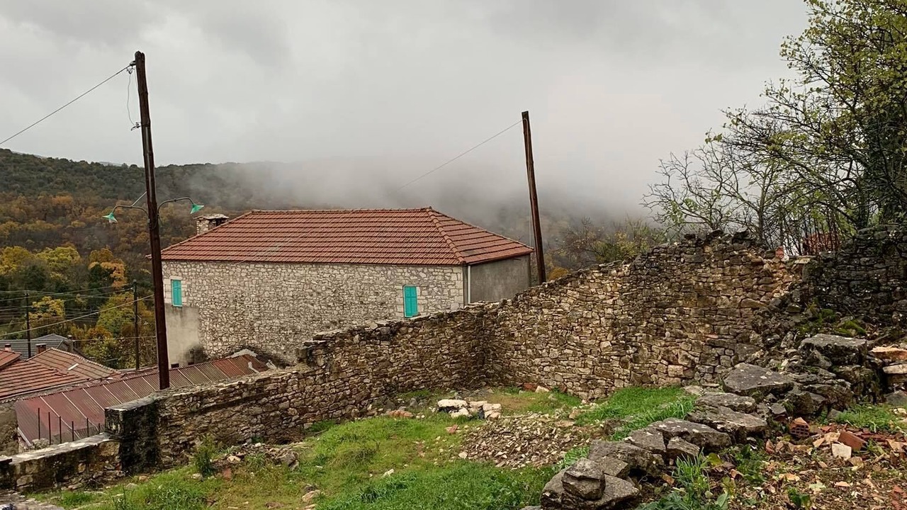 Photo of Outdoor in Mesovouni