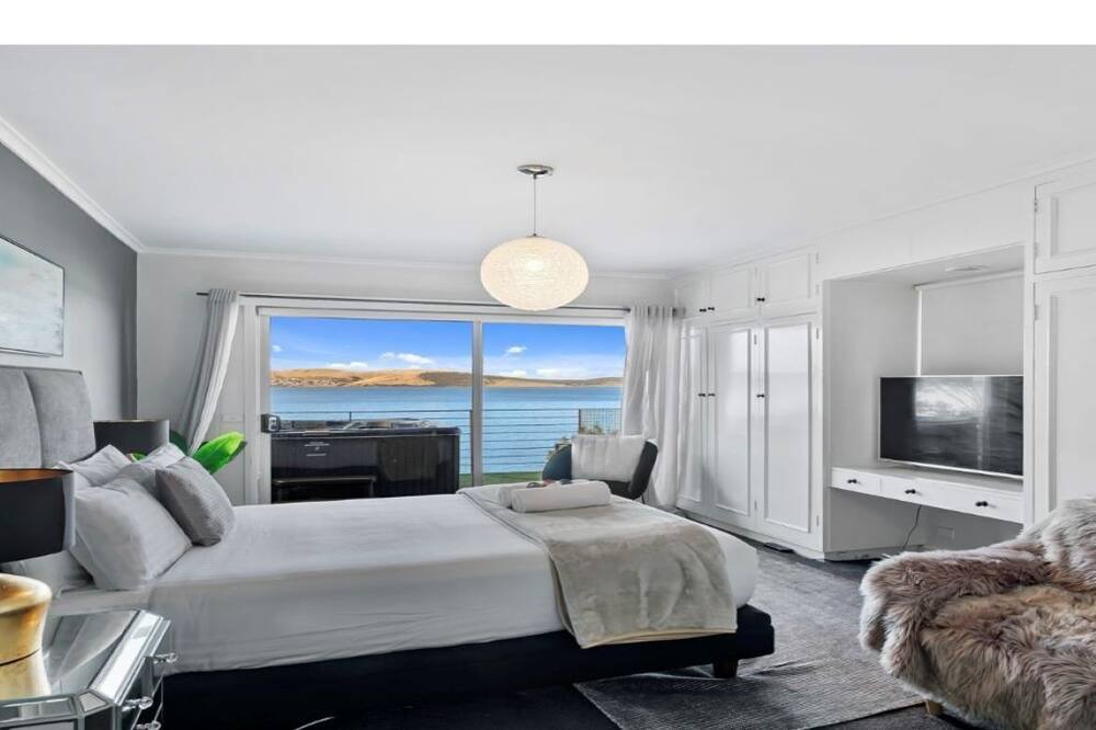 Photo of Bedroom in Sandy Bay