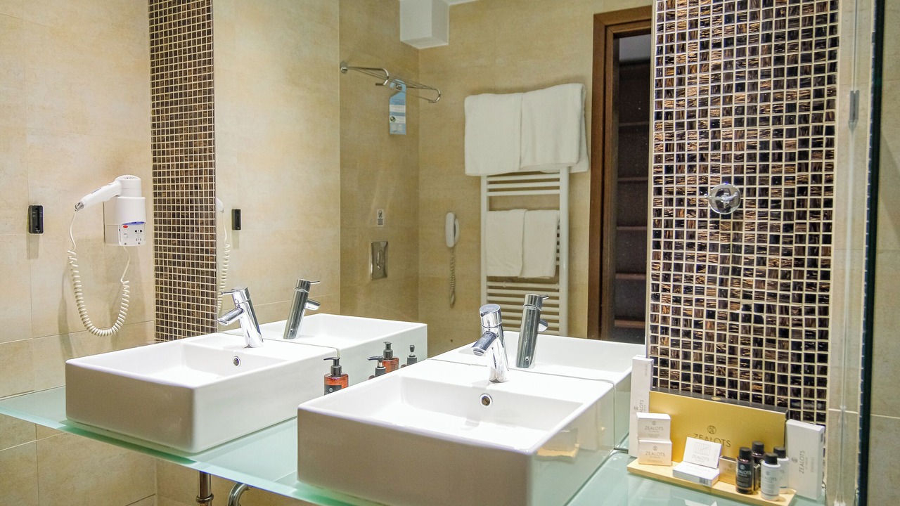Photo of Bathroom in Kipoi