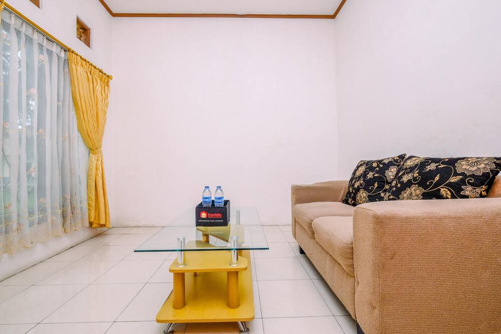 Photo of Livingroom in Caringin