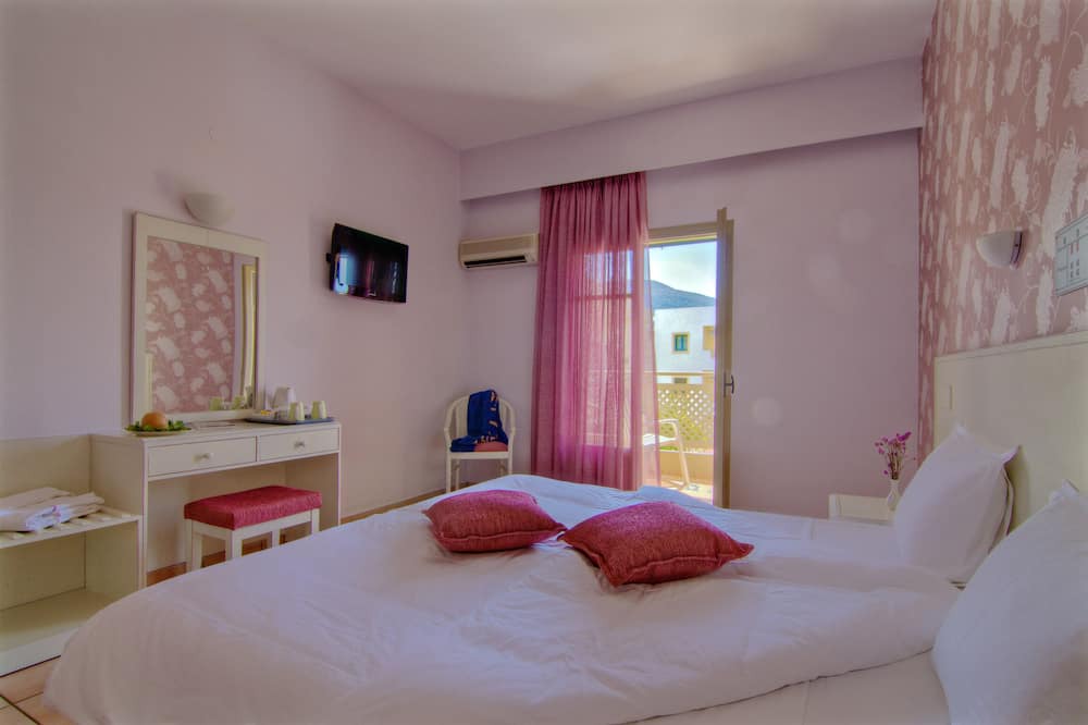 Photo of Bedroom in Malia