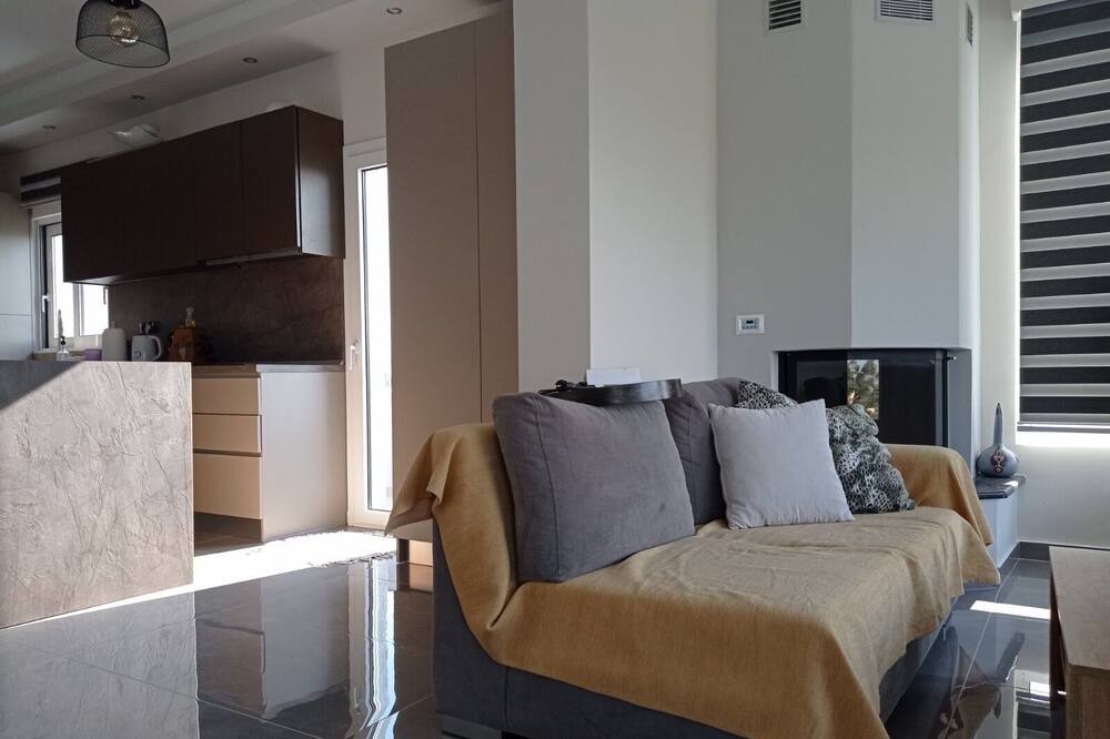 Photo of Livingroom in Anavyssos