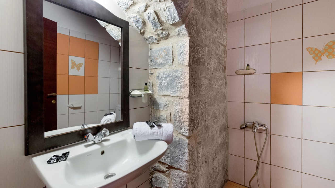 Photo of Bathroom in Itilo