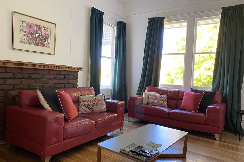 Photo of Livingroom in New Town