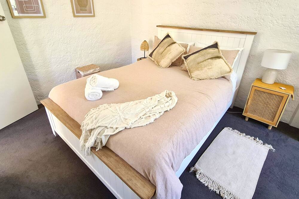 Photo of Bedroom in Clifton Beach