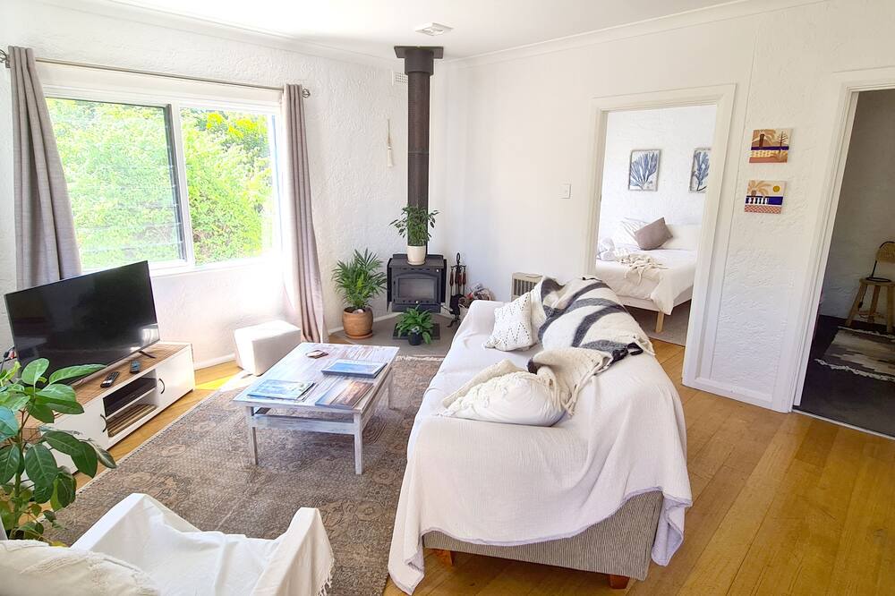 Photo of Livingroom in Clifton Beach