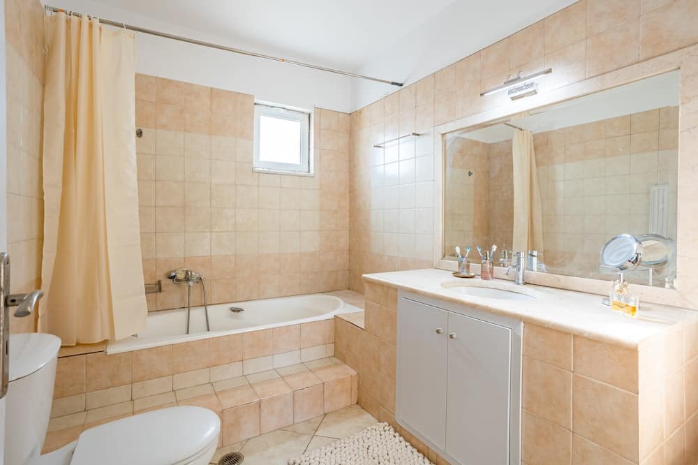 Photo of Bathroom in Kalamata