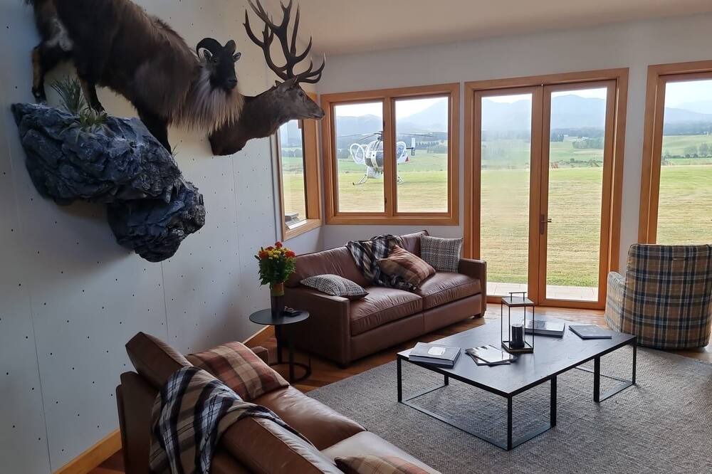 Photo of Livingroom in Arundel