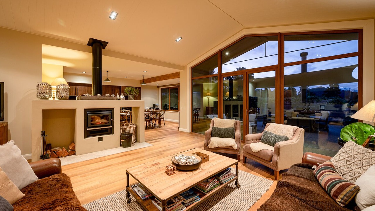 Photo of Livingroom in Albert Town