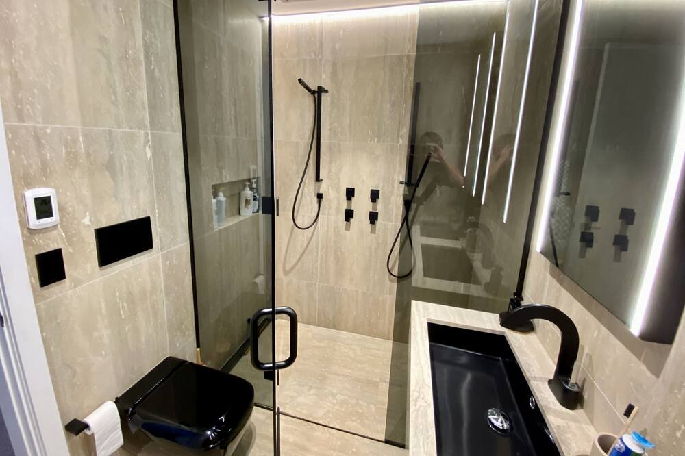 Photo of Bathroom in Grey Lynn