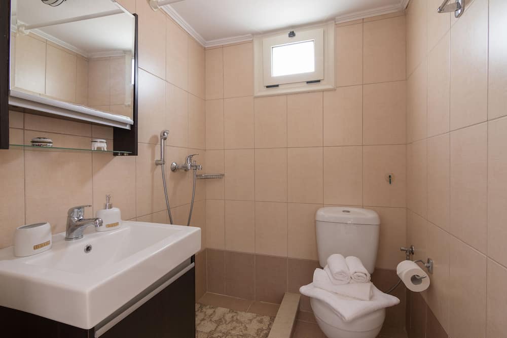 Photo of Bathroom in Apomarma