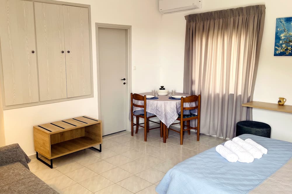 Photo of Bedroom in Sougia
