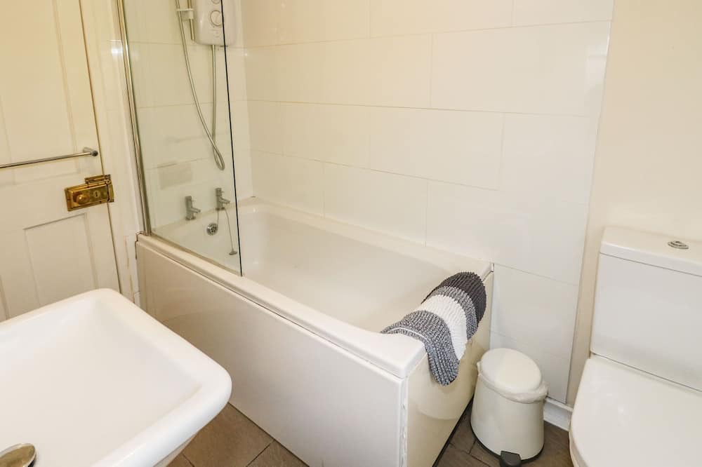 Photo of Bathroom in Sconser