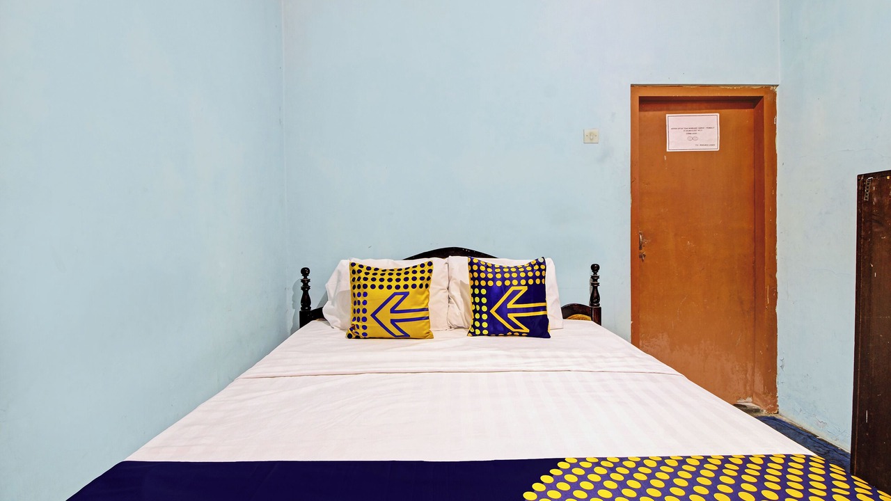 Photo of Bedroom in Hargomulyo
