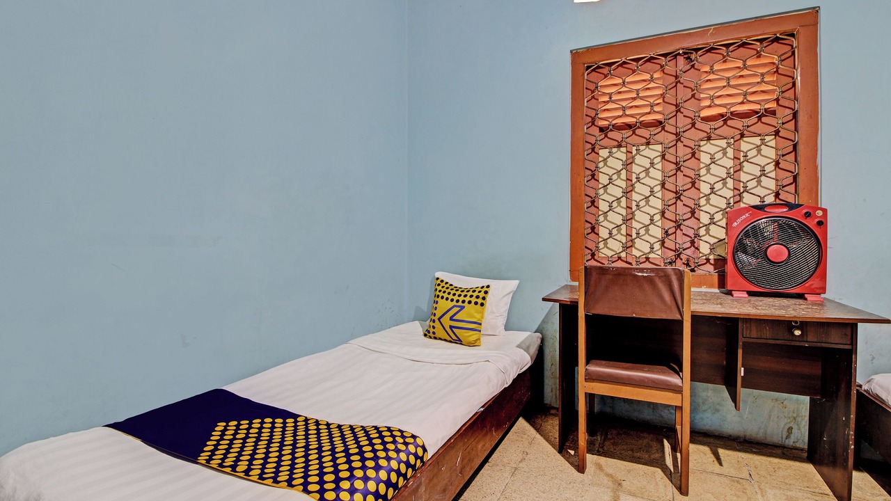 Photo of Bedroom in Hargomulyo