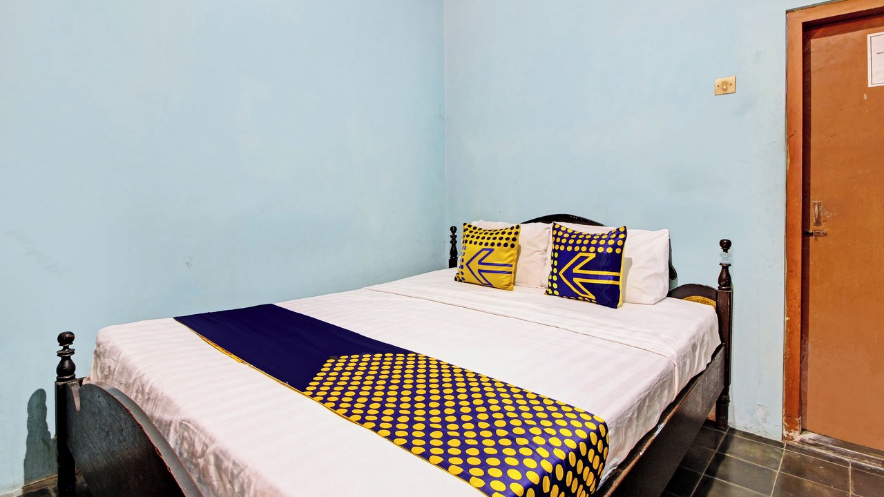 Photo of Bedroom in Hargomulyo