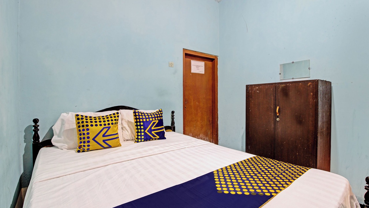 Photo of Bedroom in Hargomulyo