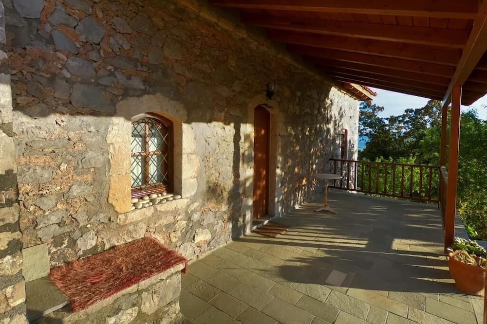 Photo of Outdoor in Raftis