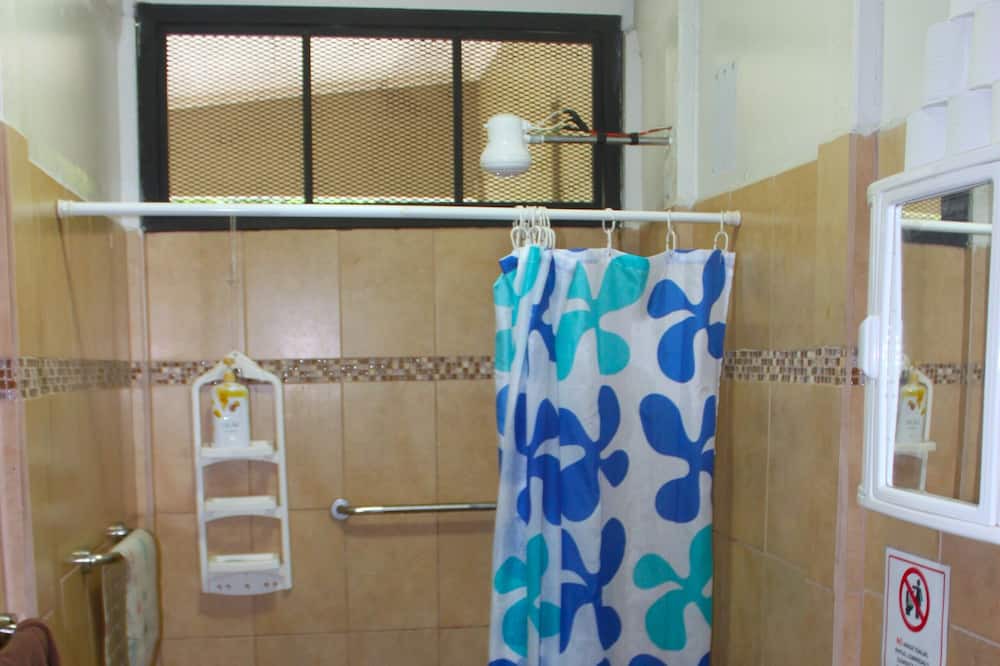 Photo of Bathroom in Garabito