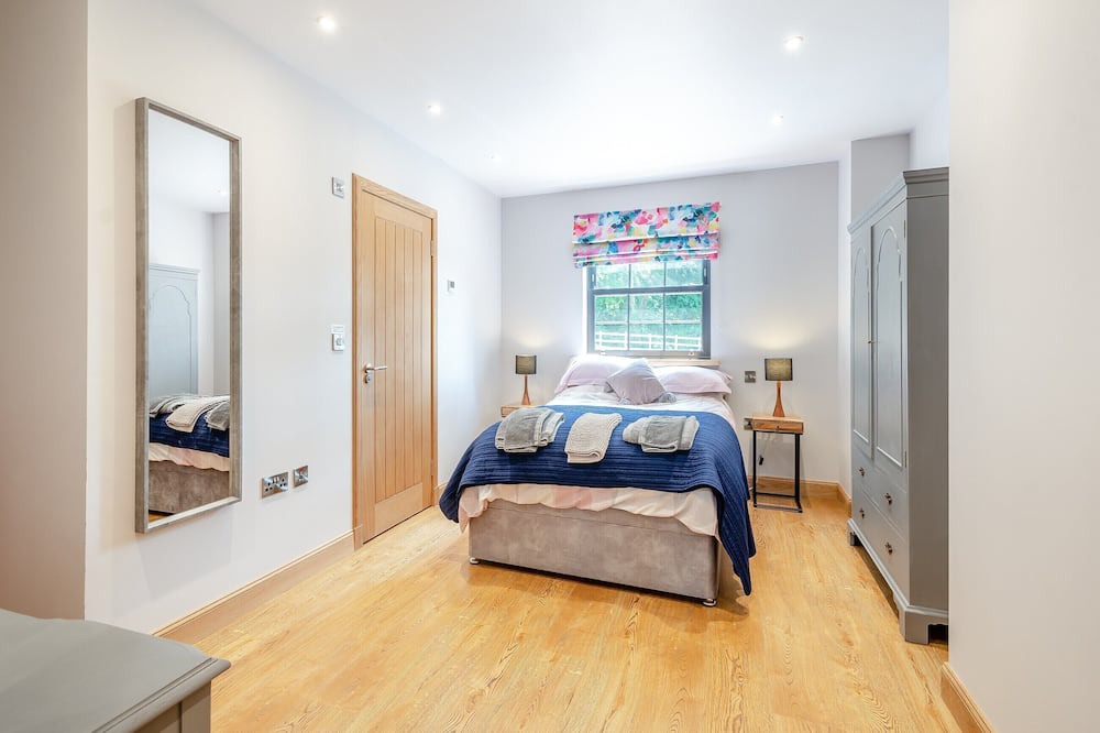 Photo of Bedroom in Lockerbie