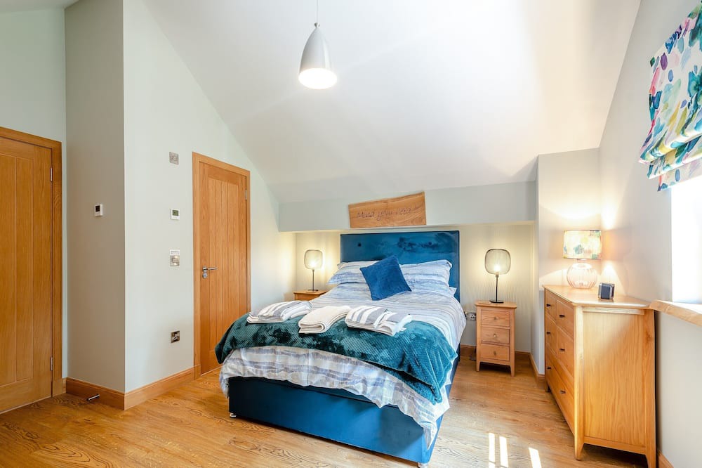 Photo of Bedroom in Lockerbie