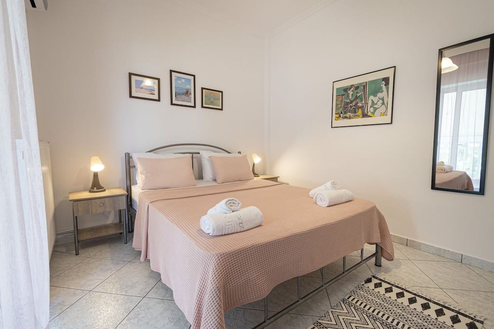 Photo of Bedroom in Paralia Dionysiou