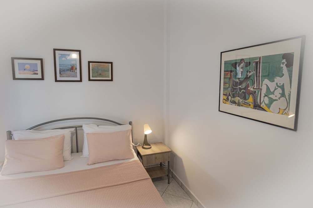 Photo of Bedroom in Paralia Dionysiou