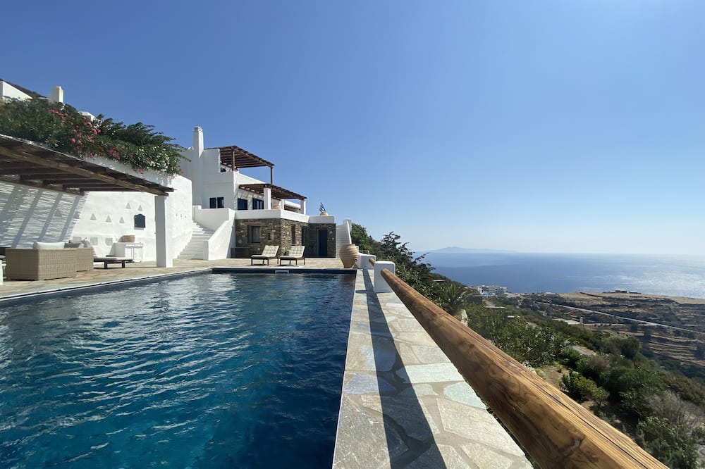 Photo of Outdoor in Batsi