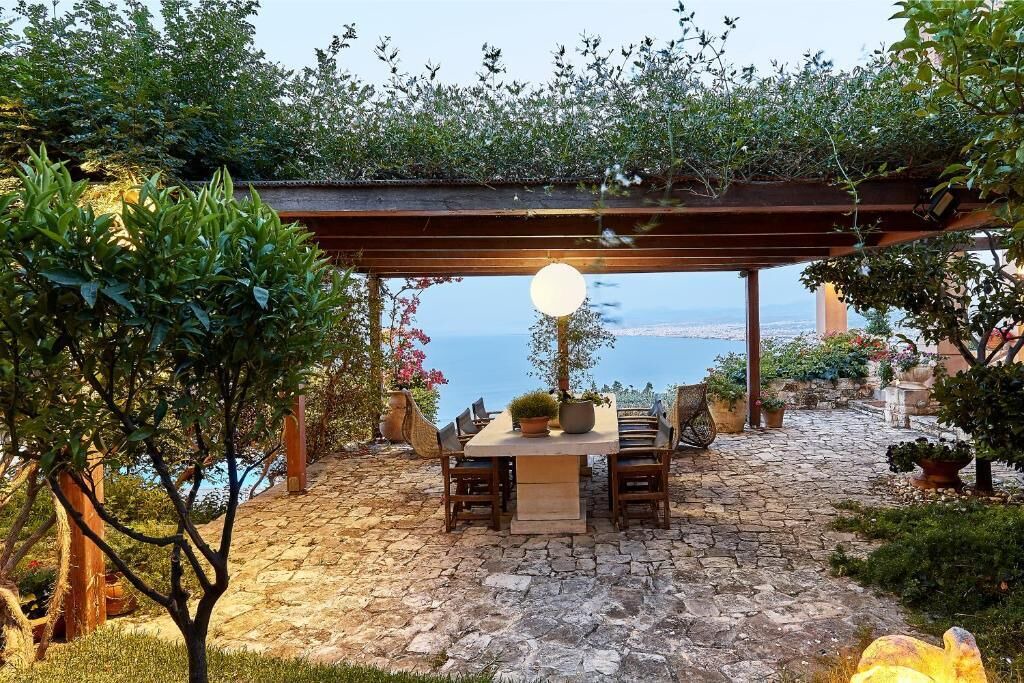 Photo of Outdoor in Rodhia