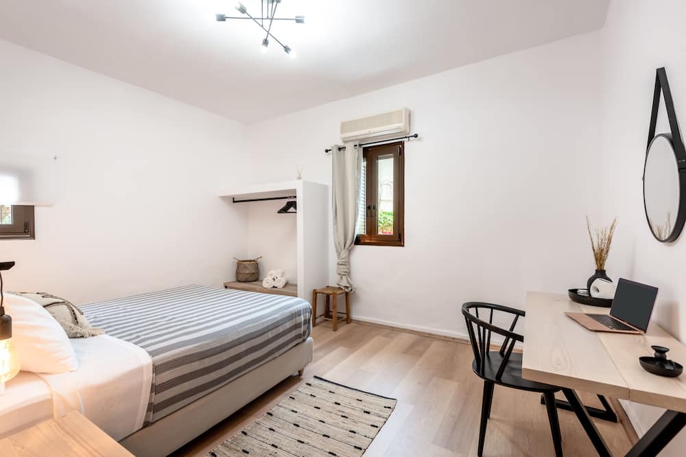 Photo of Bedroom in Megala Chorafia