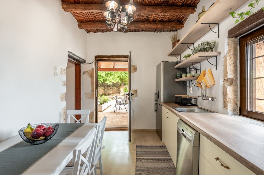 Photo of Kitchen in Megala Chorafia