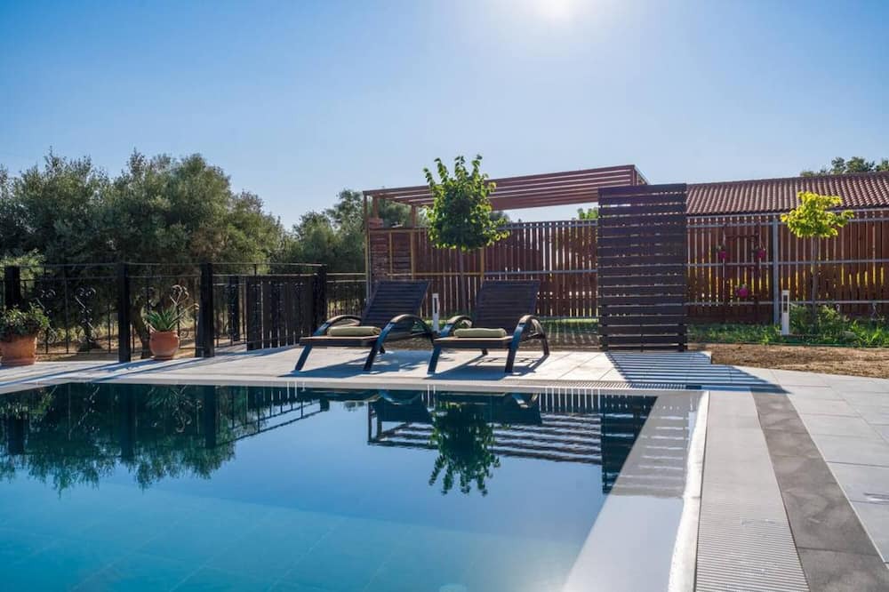 Photo of Outdoor in Thiramonas