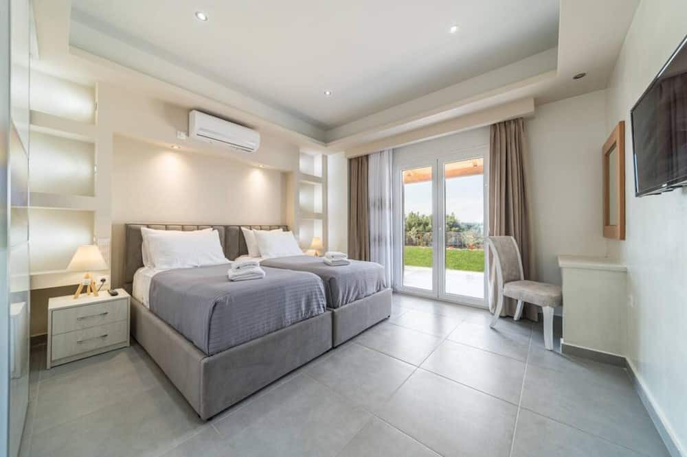 Photo of Bedroom in Thiramonas