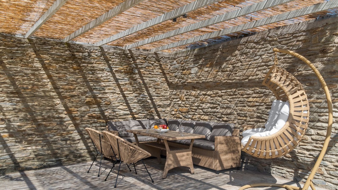 Photo of Outdoor in Paleopolis
