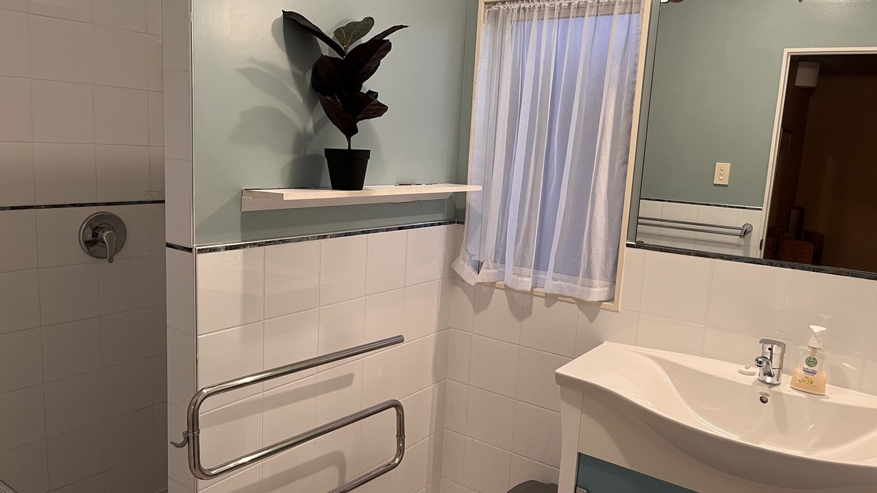 Photo of Bathroom in Pataua