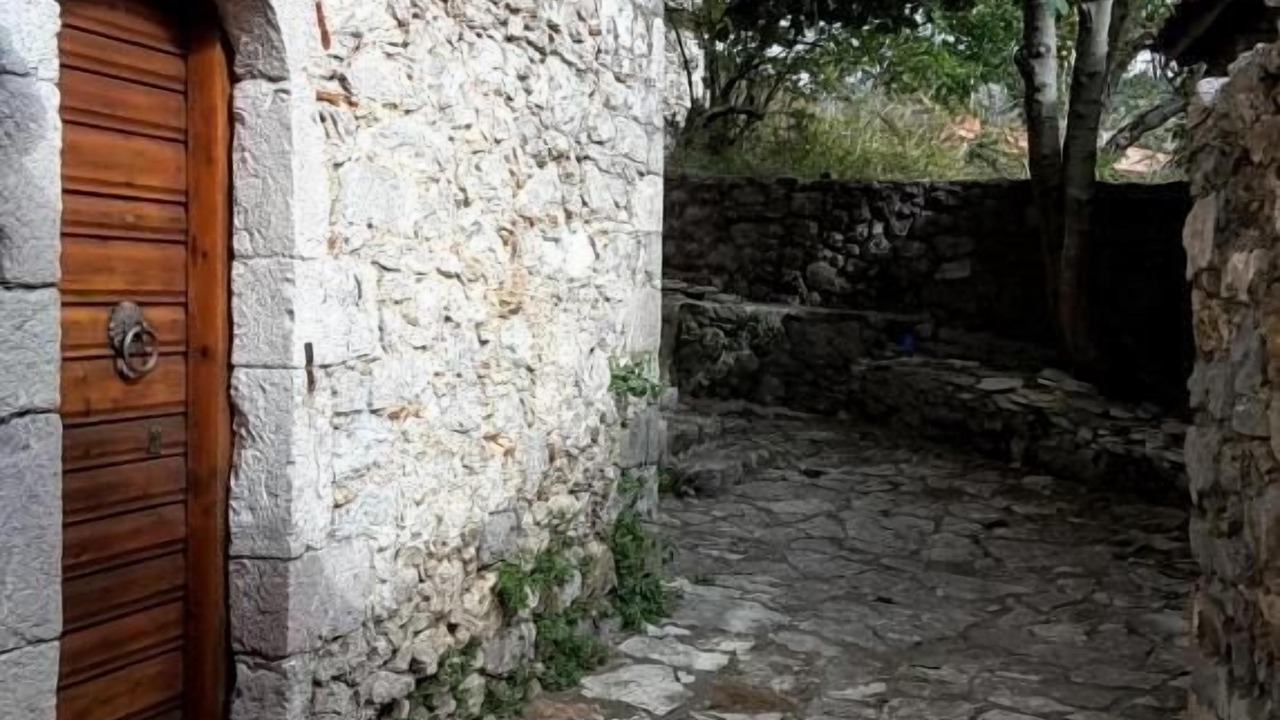 Photo of Outdoor in Trikolonoi
