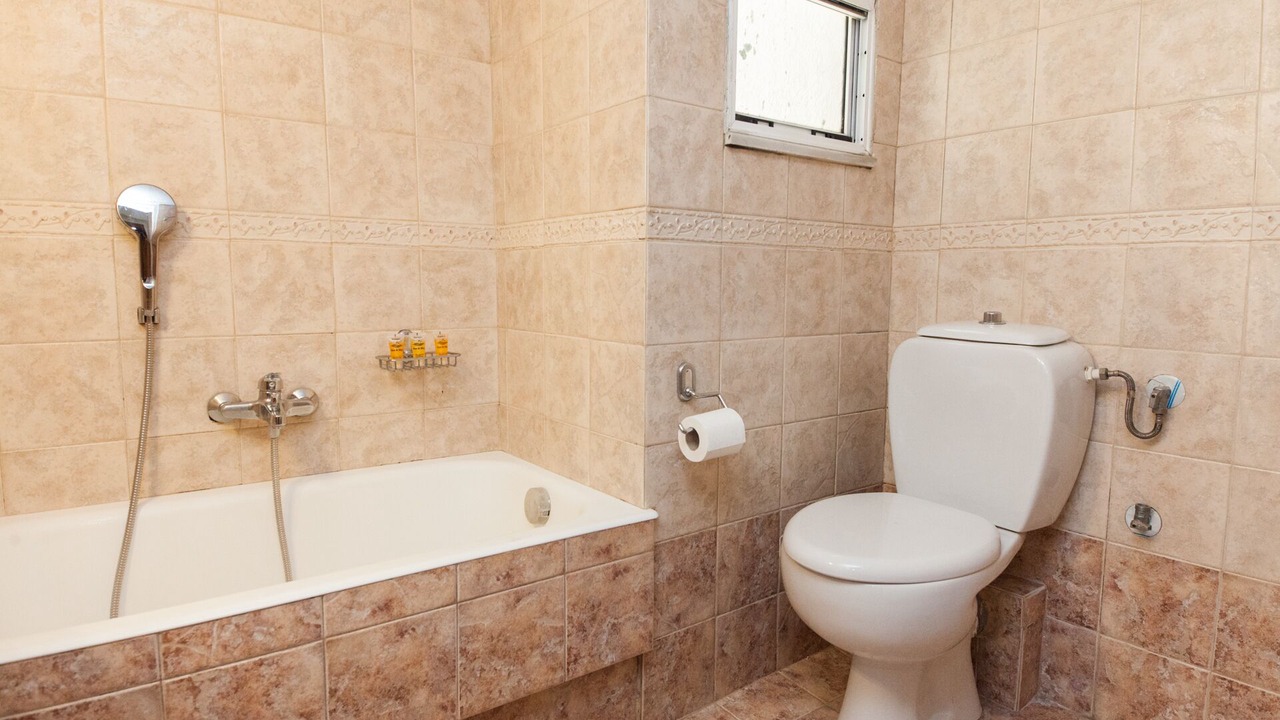 Photo of Bathroom in Pasalimani