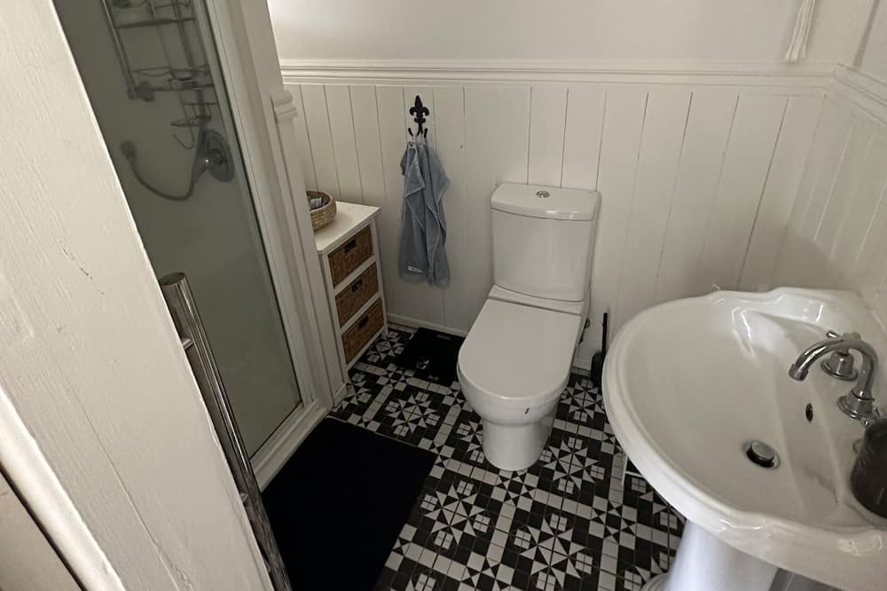 Photo of Bathroom in Helensville