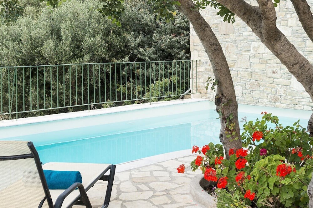 Photo of Outdoor in Istron