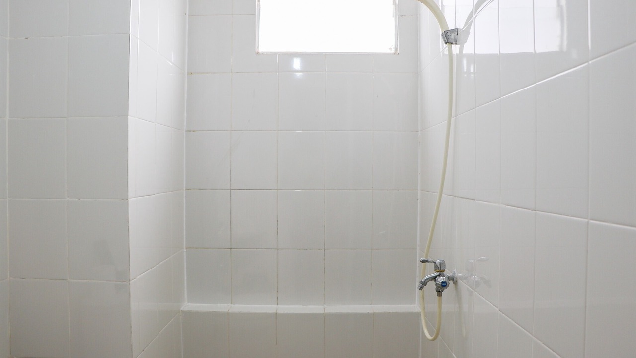 Photo of Bathroom in Jatinegara